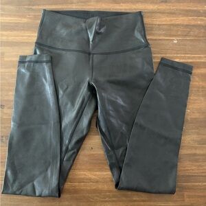 lululemon athletica Wonder Train High Rise. Matt Foil Black Leggings